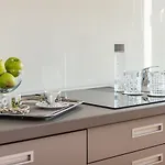 Casa 4*