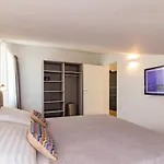 Casa 4*